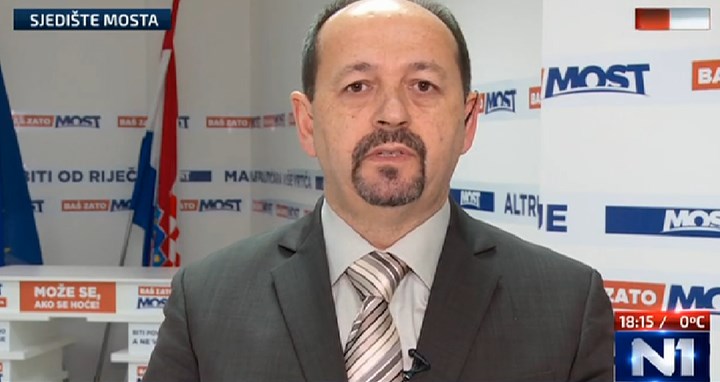 Lovrinović: Nećemo rezati plaće u javnom sektoru